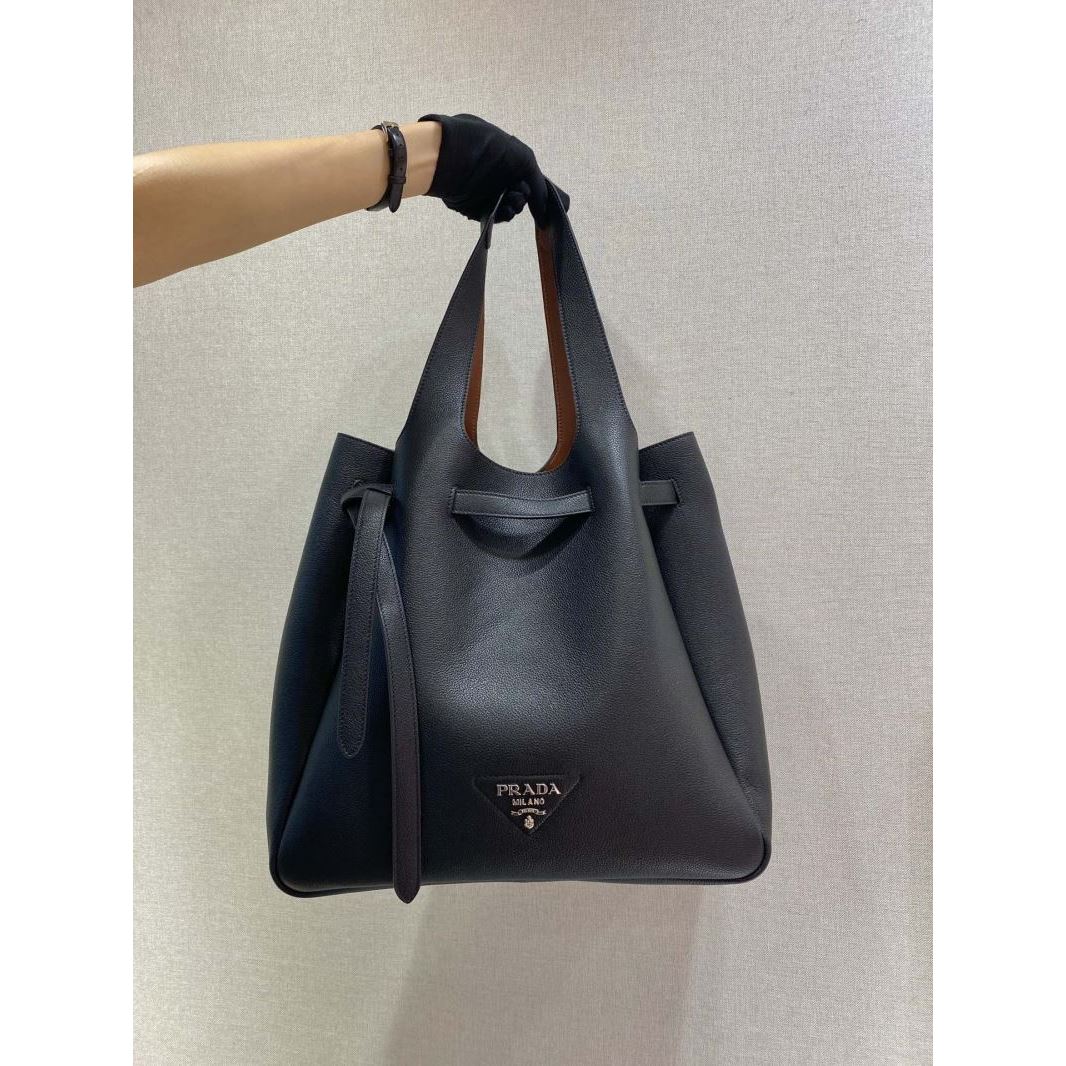 Prada Shopping Bags - Click Image to Close